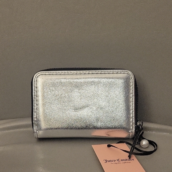 Juicy Couture Black Wallet with Silver Trim - Picture 2 of 5